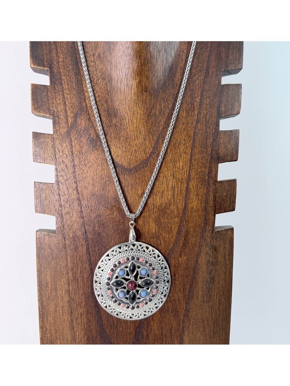 Silver tone round filigree pendant necklace